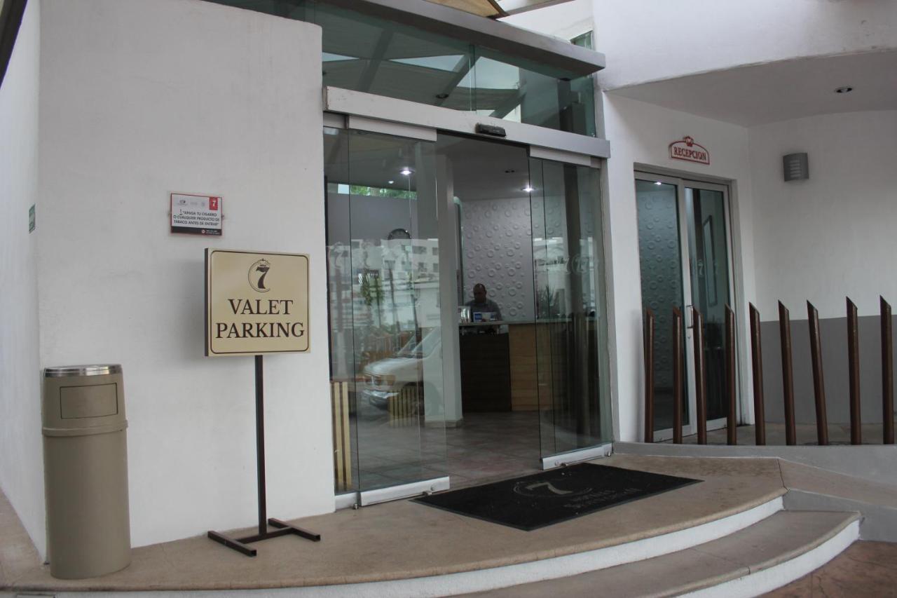 Seven Crown Express & Suites By Kavia Cabo San Lucas Exterior photo