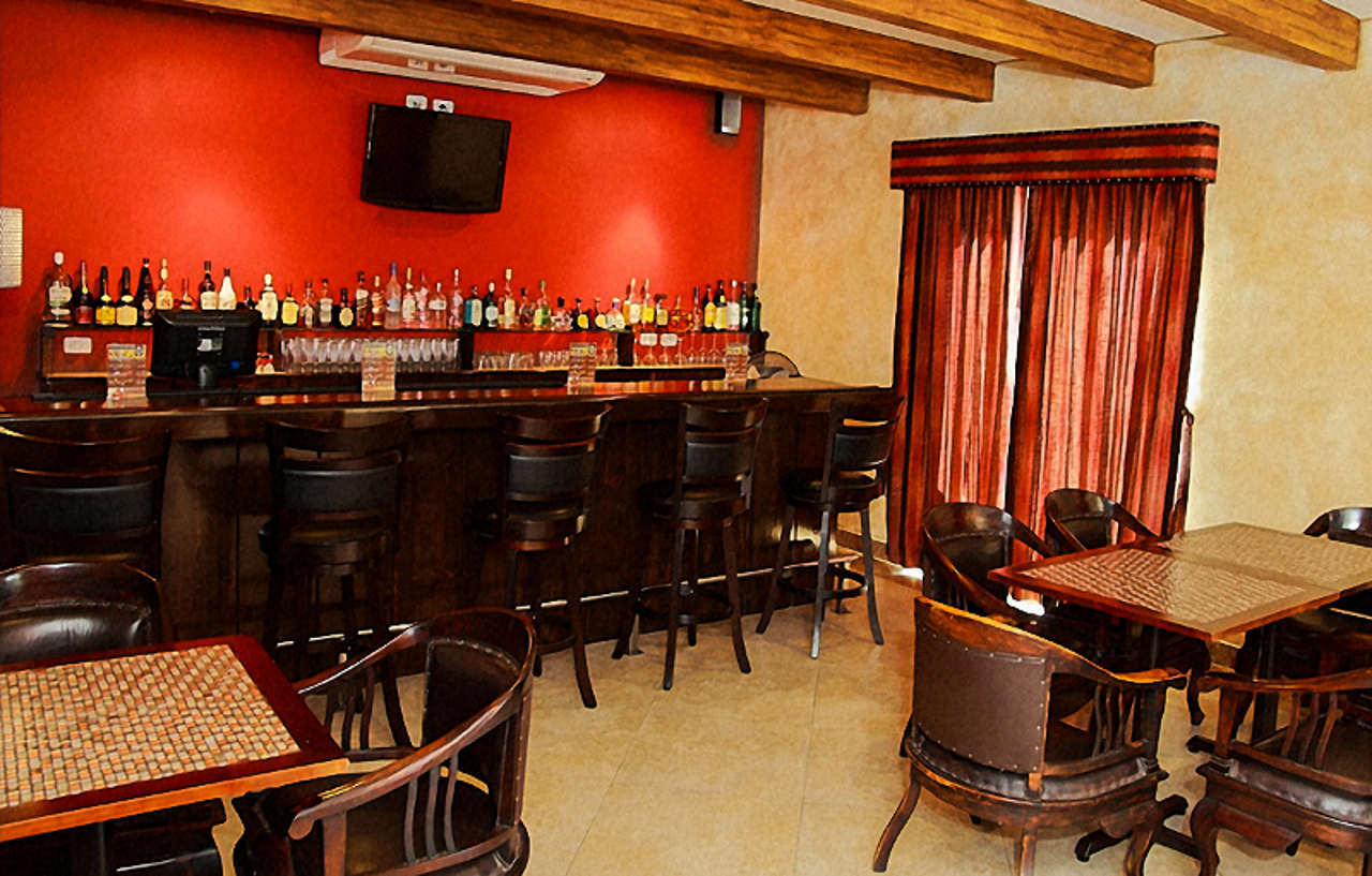 Seven Crown Express & Suites By Kavia Cabo San Lucas Exterior photo